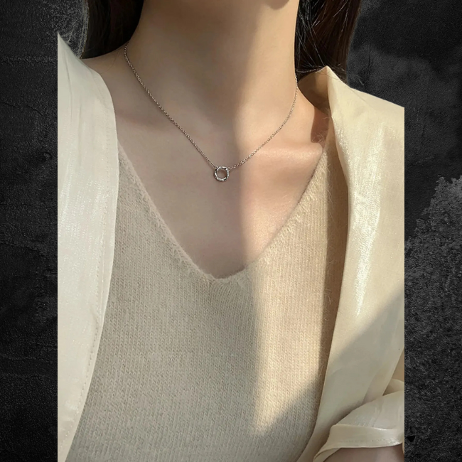 Belle - Luxe Mobius Ketting